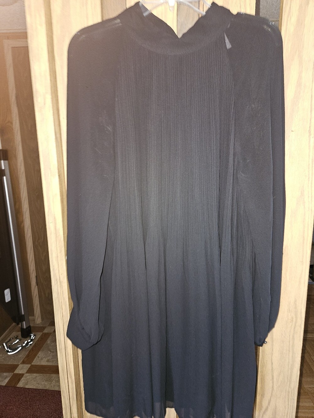 H&M Sz M Black Pleated Chiffon Mini Dress